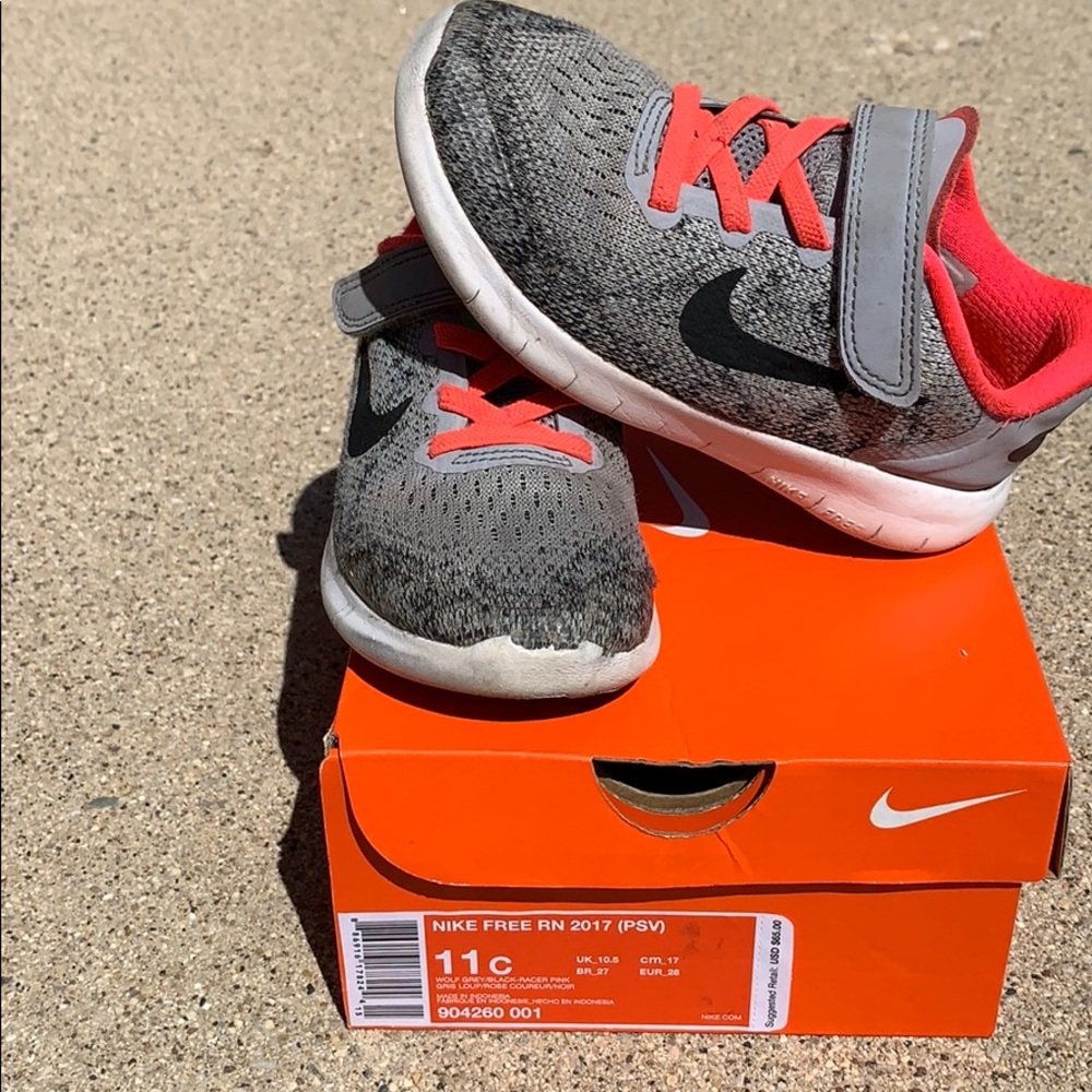 Nike toddler sneaker